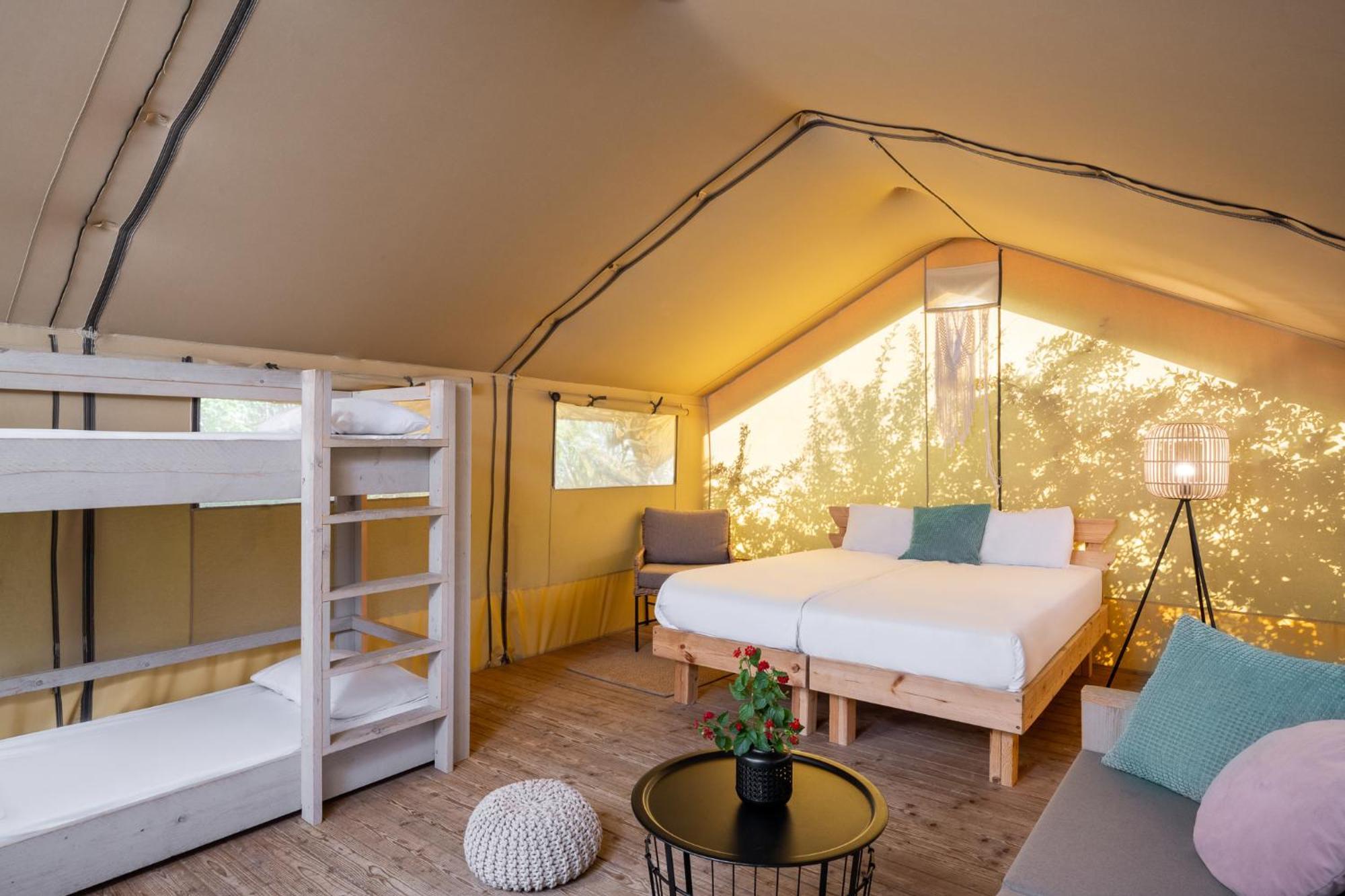 Готель Layla Glamping Нір-Давід Екстер'єр фото