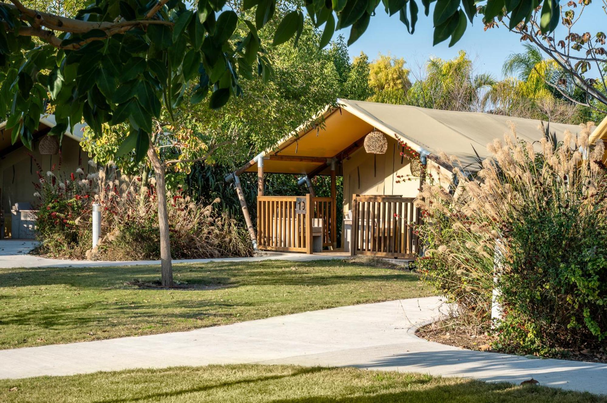 Готель Layla Glamping Нір-Давід Екстер'єр фото